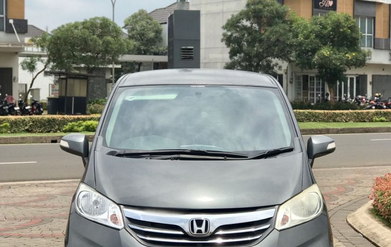 Honda Freed SD 2013