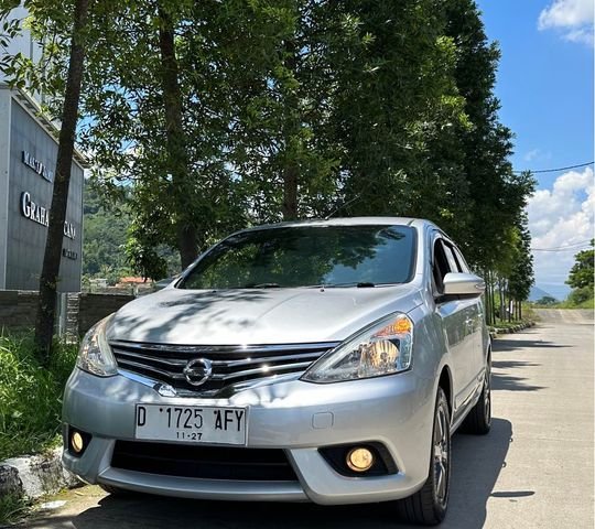 Nissan Grand Livina XV 2017 full service