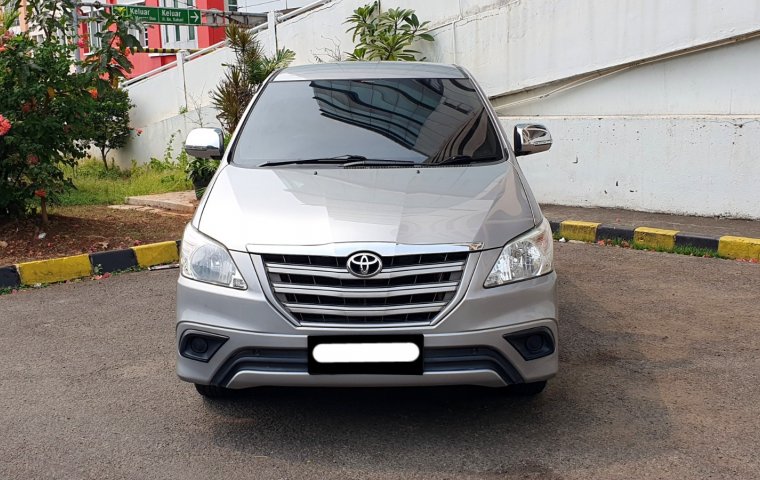 Toyota Kijang Innova E 2015 silver km85rban matic cash kredit proses bisa dibantu