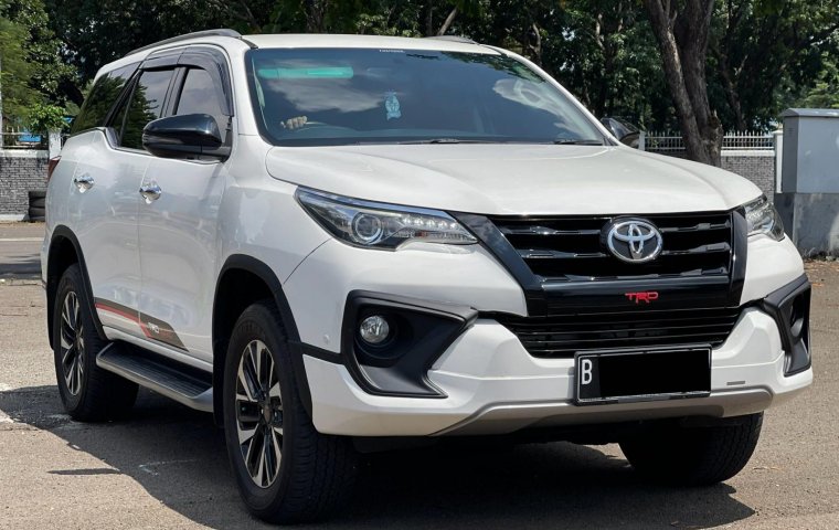 Toyota Fortuner VRZ TRD 2019 Putih