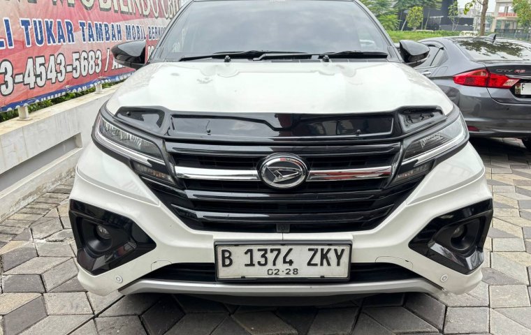 Daihatsu Terios R A/T Deluxe Tahun 2022 Kondisi Mulus Terawat Istimewa