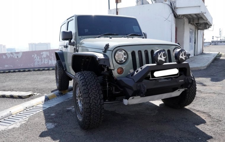 Jeep Wrangler Rubicon 2-Door 2013 putih stiker army km39rban cash kredit proses bisa dibantu