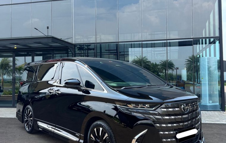 Toyota Alphard HV 2024 hitam ready