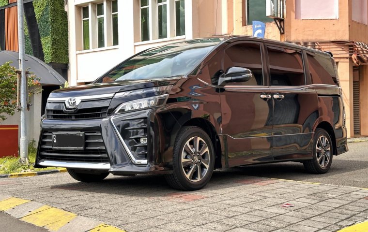 Toyota Voxy 2.0 A/T 2019 dp 5jt siap TT