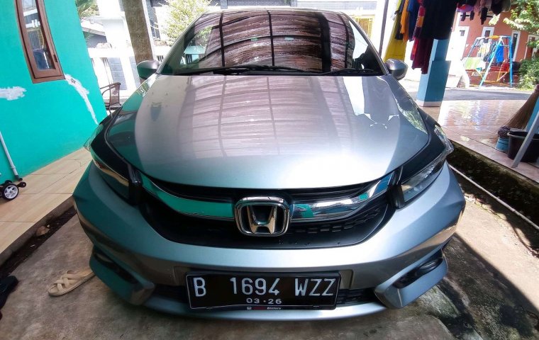 Promo Honda Brio E Satya CVT 2021 Silver *code94WZZ