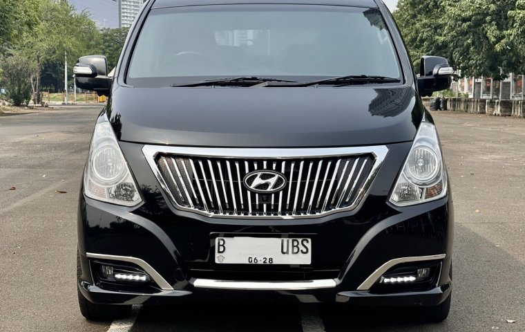 Hyundai H-1 Royale 2018 Diesel AT Hitam