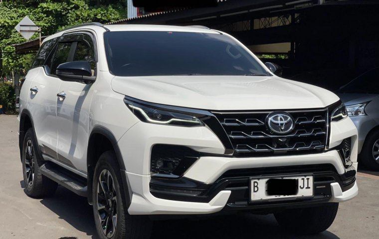 KM LOW LIKE NEW FORTUNER GR SPORT AT PUTIH 2022