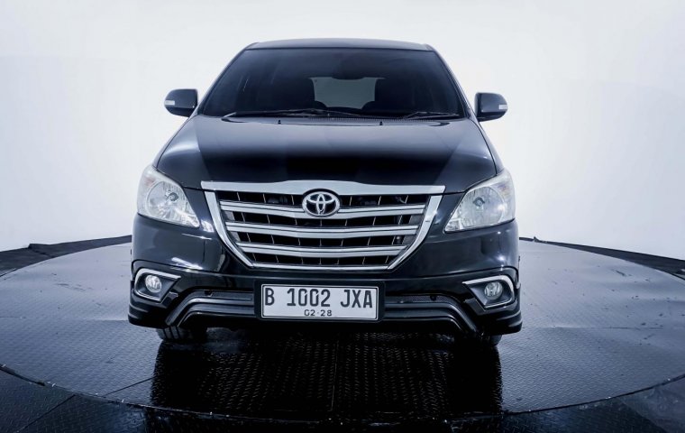 Toyota Innova 2.0 V Lux AT 2015 Hitam