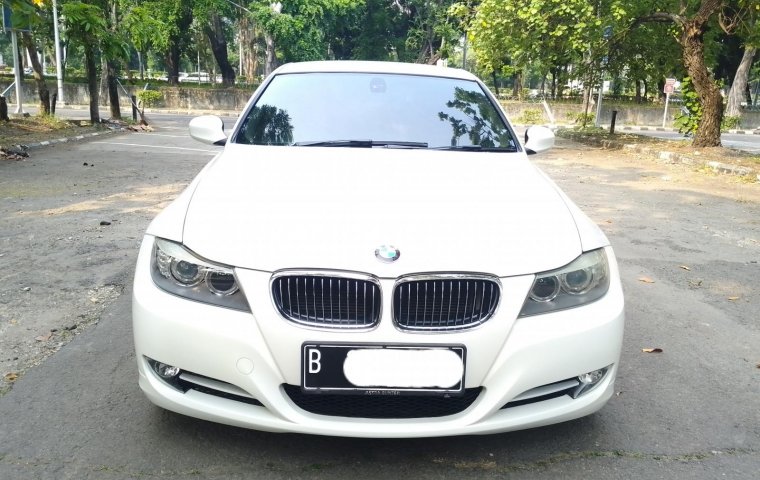 JUAL CEPAT‼️BMW 320i AT PUTIH 2011