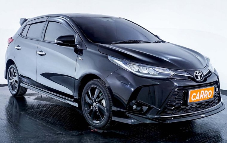 Toyota Yaris S GR Sport AT 2022 Hitam