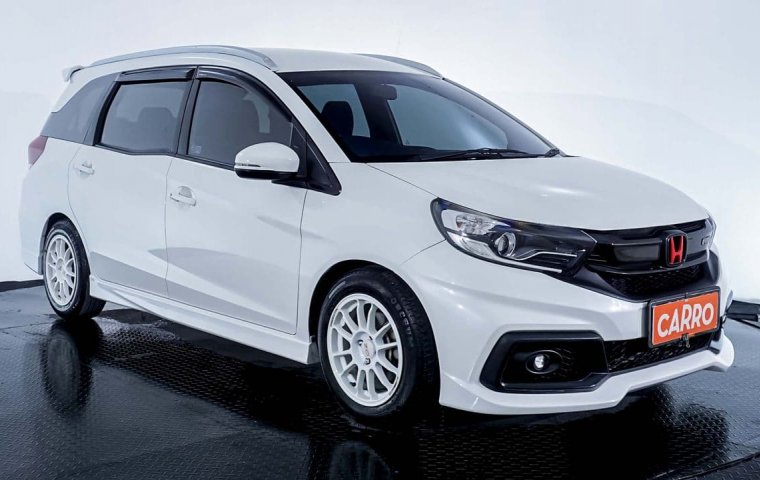 JUAL Honda Mobilio RS CVT 2020 Putih