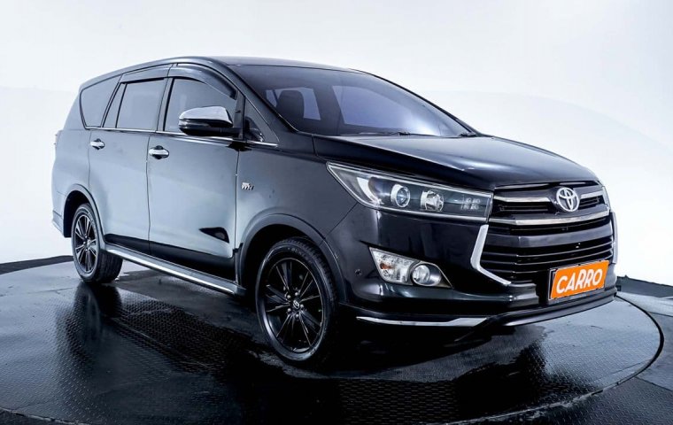 Toyota Innova 2.0 Venturer AT 2019 Hitam