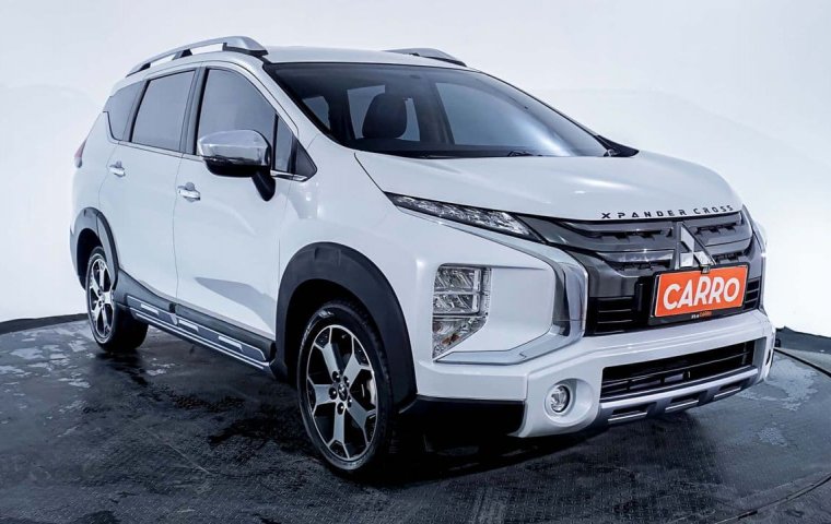 JUAL Mitsubishi Xpander Cross Premium AT 2021 Putih