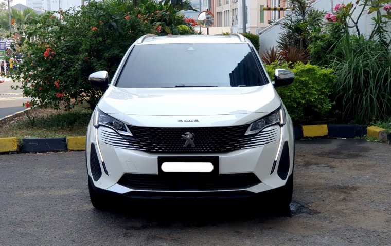 Peugeot 5008 Allure Plus 2021 putih km10rb cash kredit proses bisa dibantu