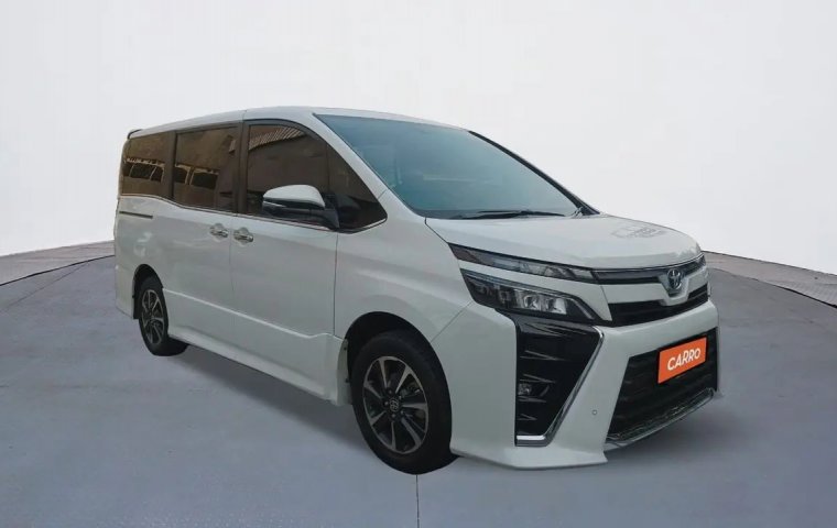 Promo Toyota Voxy murah