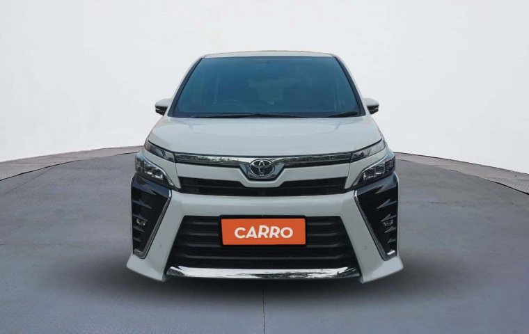 Toyota Voxy 2.0 AT 2019 Putih