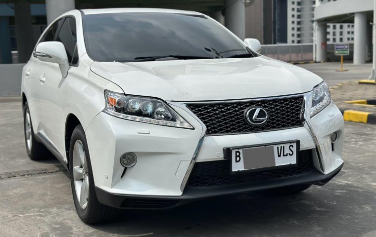 PROMO LEXUS RX270 AT PUTIH 2011 KONDISI TERAWAT SIAP PAKAI