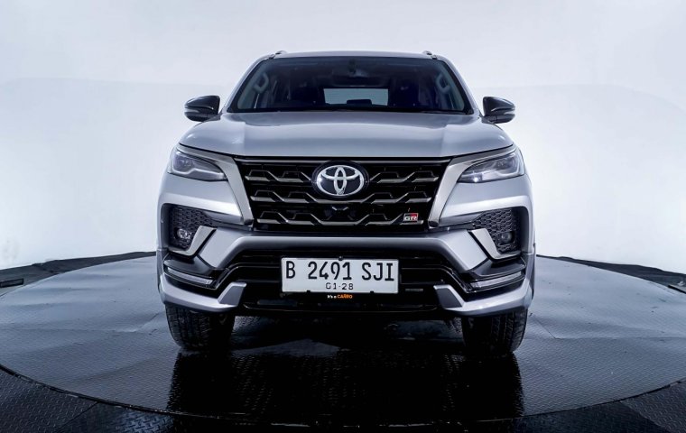 Toyota Fortuner 2.8 GR Sport 4X2 AT 2022 Silver