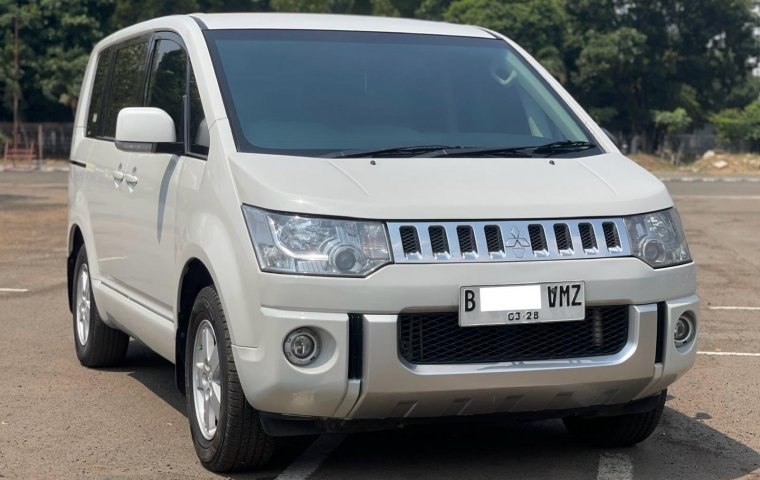 MITSUBISHI DELICA 2.0L 4X2 AT PUTIH 2015 KONDISI TERAWAT HARGA TERMURAH