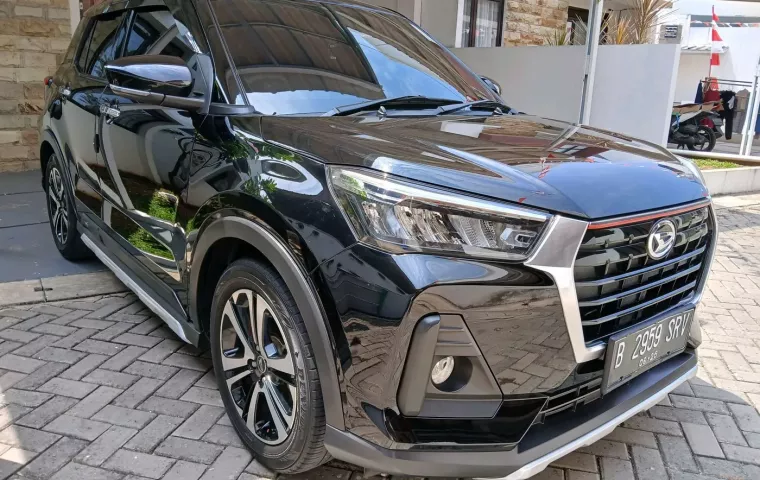 Daihatsu Rocky 1.0 R Turbo CVT ADS 2021 Hitam