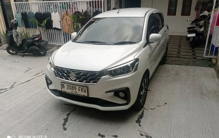 Suzuki Ertiga GX 1.5 AT Hybrid 2023 Putih