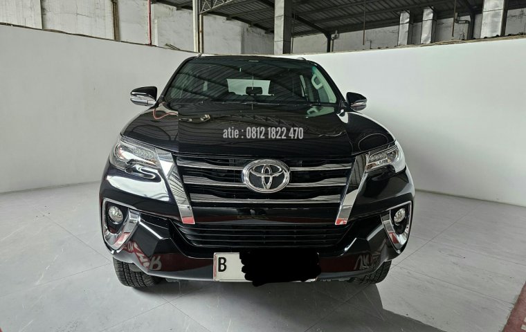 Toyota Fortuner VRZ 2.4 diesel  AT ( Matic ) 2017 Hitam km low 63rban double disk jakpus