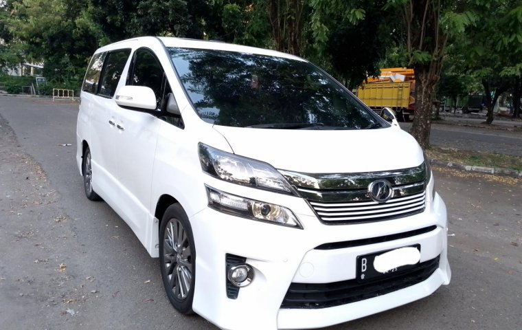 VELLFIRE Z GOLDEN EYE AT PUTIH 2015