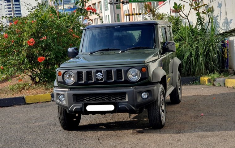 Suzuki Jimny MT 2023 manual jungle green hijau cash kredit bisa dibantu