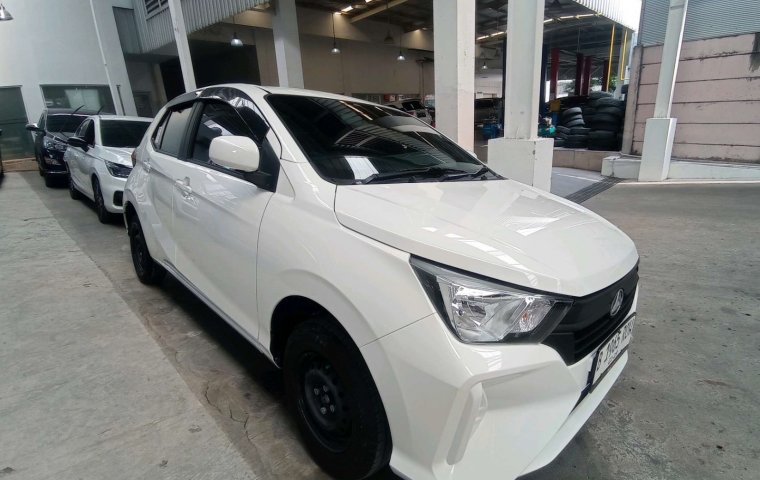 Promo DP 6 juta Daihatsu Ayla M 2023 Putih