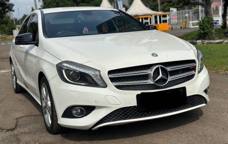 Mercedes-Benz A-Class A 200 2013 Hatchback PALING MURAH SIAP PAKAI