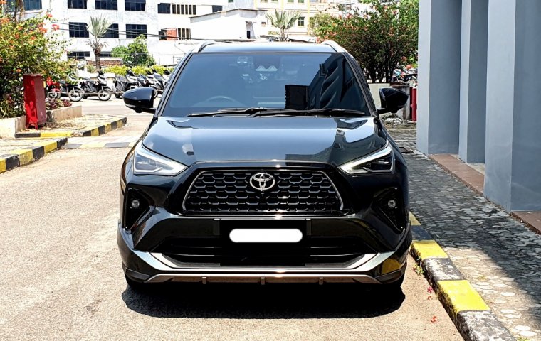 Toyota Yaris Cross 1.5 S GR CVT TSS 2023 hijau km 12 ribuan pajak panjang tangan pertama dari baru