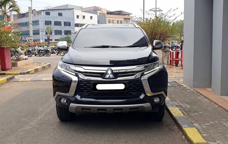 Mitsubishi Pajero Sport Dakar 4x4 AT 2019 hitam matic cash kredit proses bisa dibantu