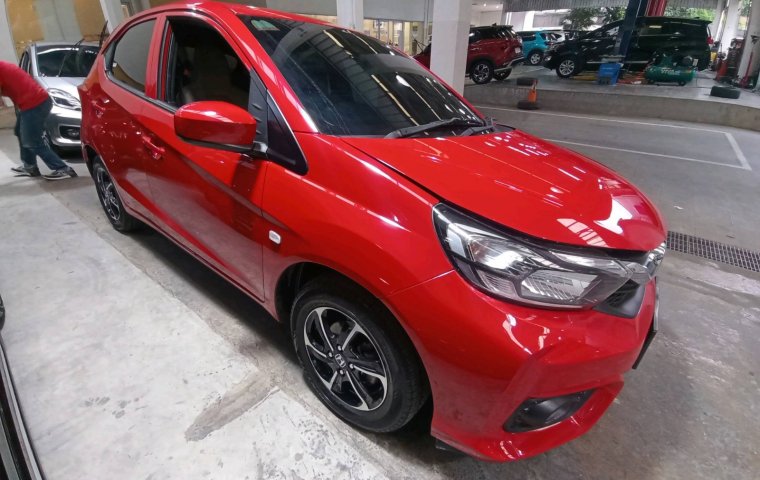 DP 8 juta Honda Brio Satya E CVT 2022