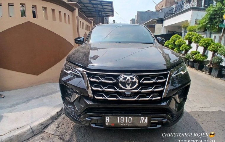 Toyota Fortuner New  4x2 2.8 GR Sport A/T DSL 2022 Hitam