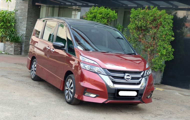 Nissan Serena Highway Star 2022 merah km 30rban cash kredit proses bisa dibantu