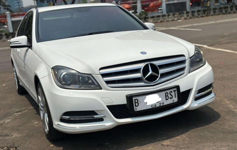 MERCEDES-BENZ C200 CGI 2014 PALING MURAH DIJUAL CEPAT!