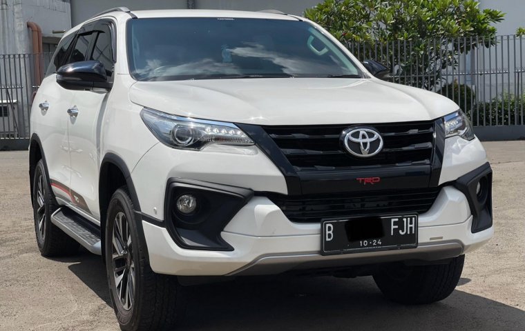 BANTING HARGA!! TOYOTA FORTUNER 2.4 TRD AT PUTIH 2019