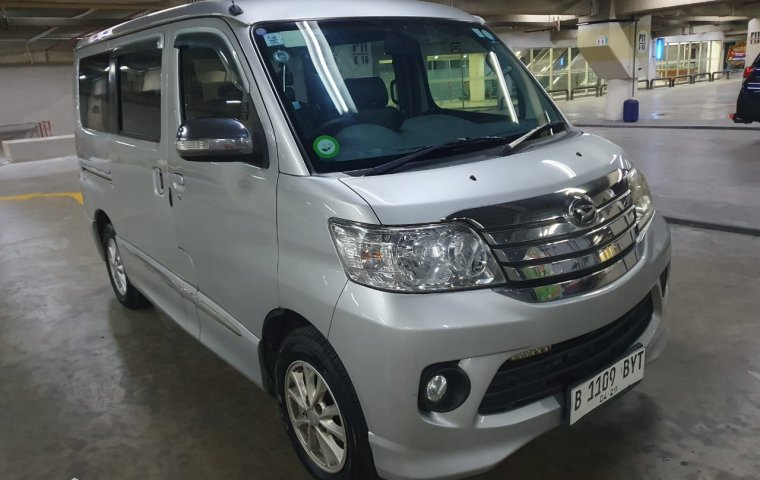 Daihatsu Luxio 1.5 X A/T 2015 gresss siap pakai