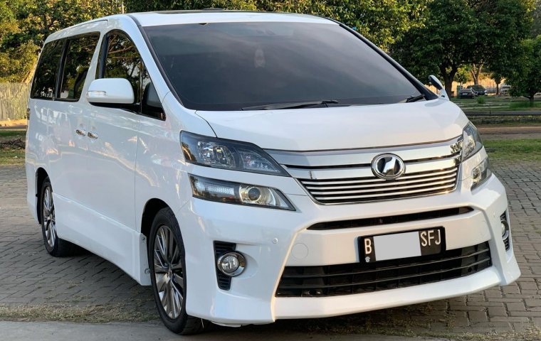 Toyota Vellfire Z Golden Eye 2015