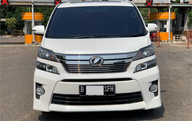 Toyota Vellfire ZG Audioless 2014