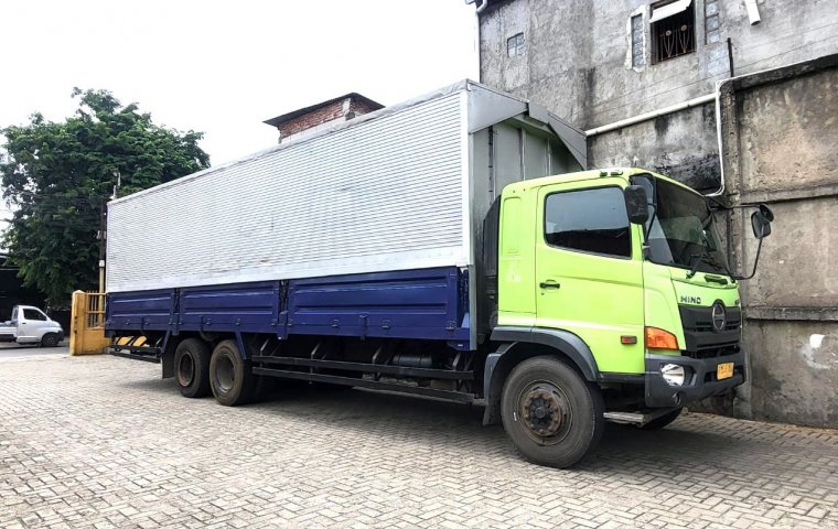 Reg 2020 +banBARU MURAH Hino tronton 6x2 FL 235 JW Wingbox 2019