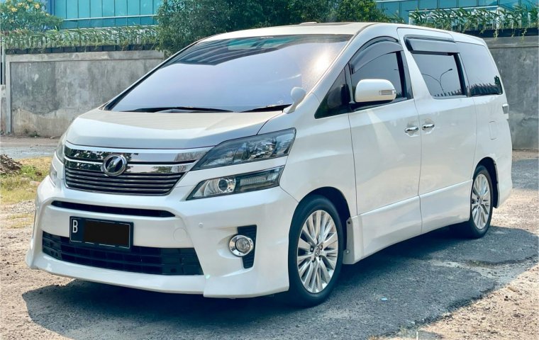 Toyota Vellfire ZG 2014 Putih