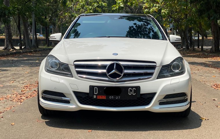 MERCY C300 AMG AT PUTIH 2013