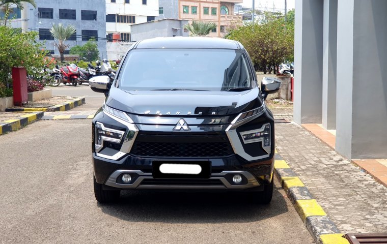 Mitsubishi Xpander ULTIMATE 2022 hitam km 13rban cash kredit proses bisa dibantu