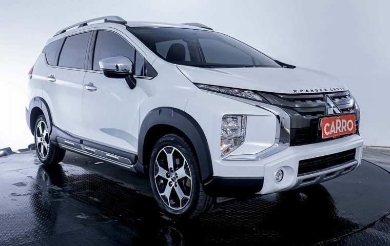 JUAL Mitsubishi Xpander Cross Premium AT 2021 Putih