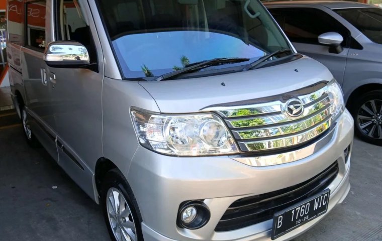 Daihatsu Luxio 1.5 X M/T 2021 Silver