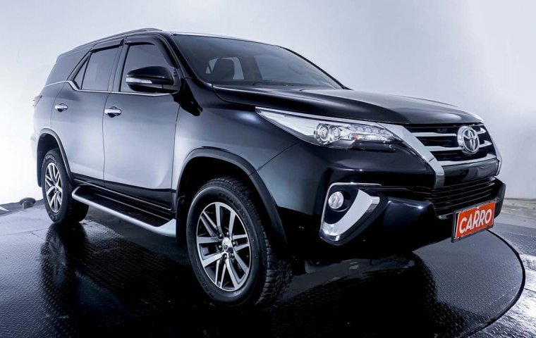 JUAL Toyota Fortuner 2.4 VRZ AT 2017 Hitam