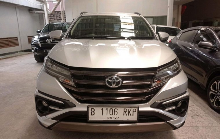 Toyota Rush GR sport 1.5 AT 2022 silver