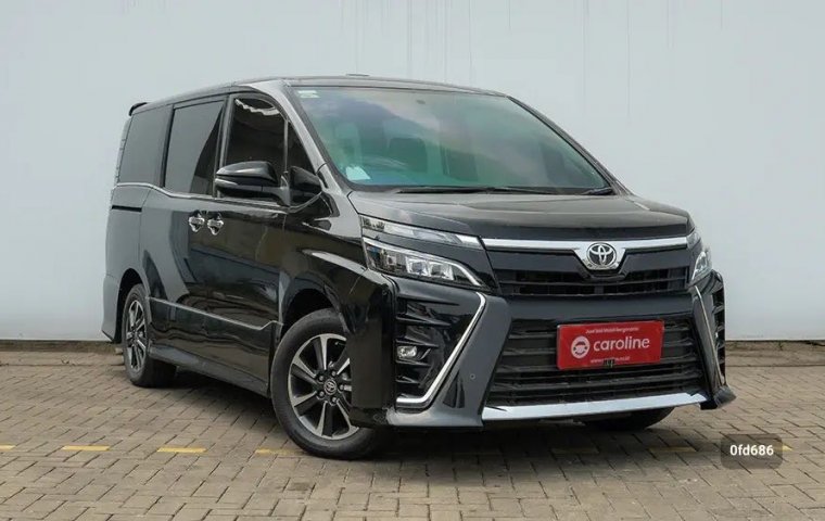 Toyota Voxy 2.0 A/T 2019 Hitam