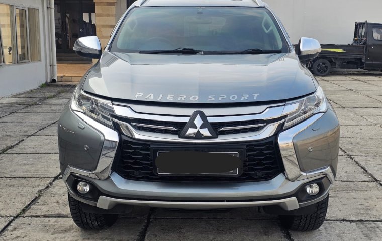 Mitsubishi Pajero Sport Dakar 2.4 Automatic 2018 Abu-abu